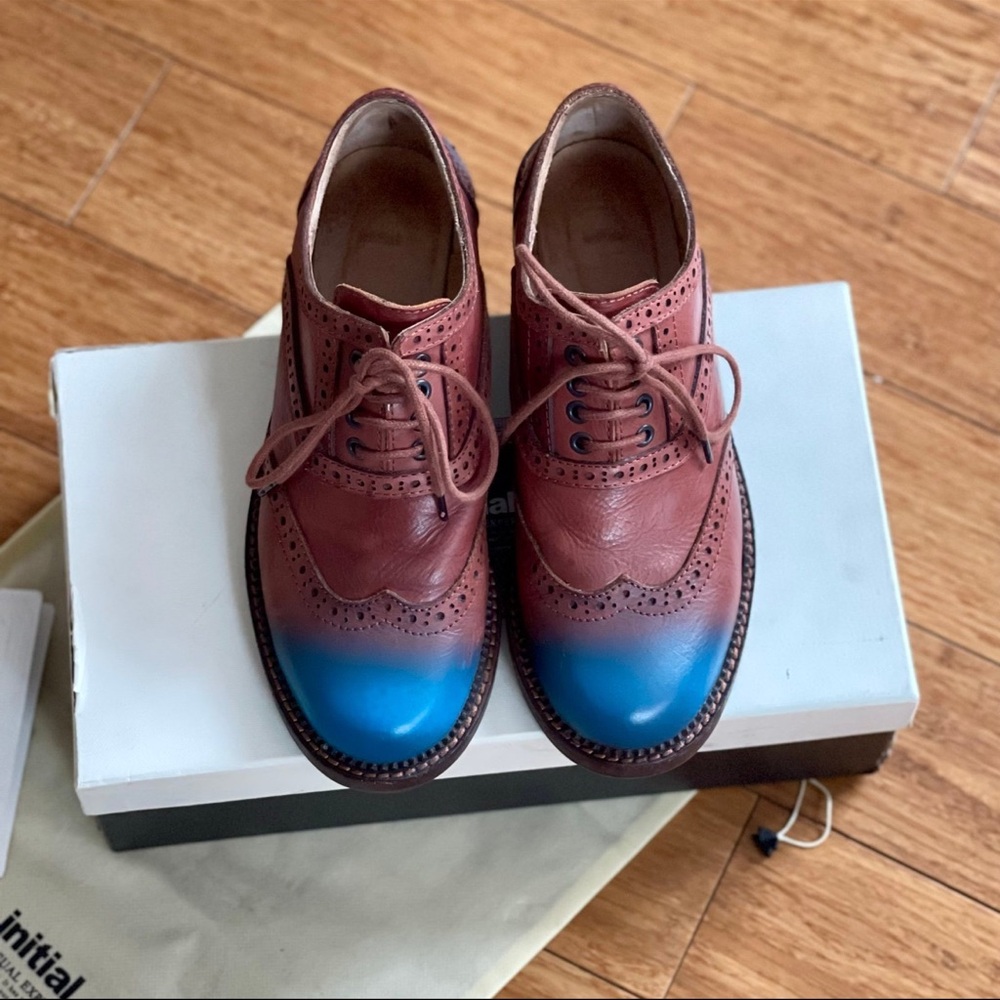 Stylish Brown and Blue Leather Brogues/ Initial women’s lace-up flat loafer